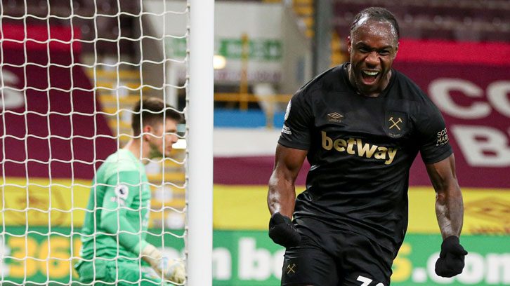 Michail Antonio celebrates