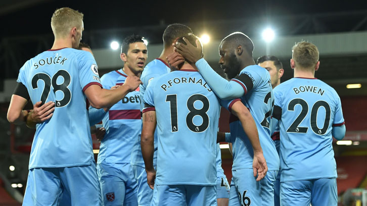 Pablo Fornals celebrates