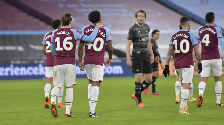Mark Noble congratulates Dapo Afolayan