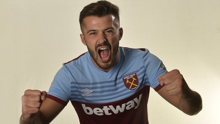 Albian Ajeti signs for West Ham United